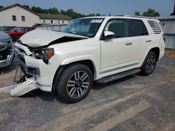 2022 TOYOTA 4RUNNER Limited