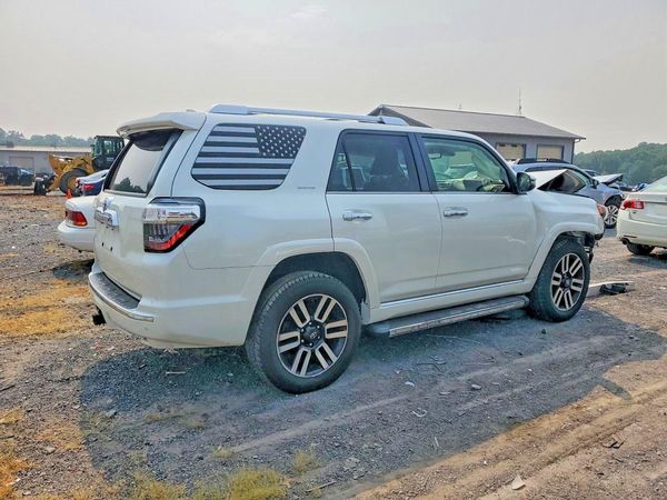 2022 TOYOTA 4RUNNER Limited