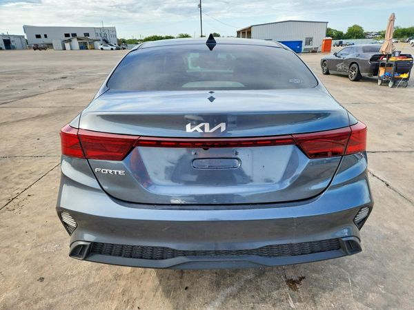 2022 KIA FORTE FE, LXS