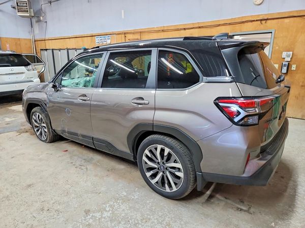 2025 SUBARU FORESTER Touring