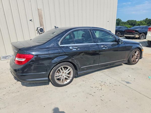 2013 MERCEDES-BENZ C C300