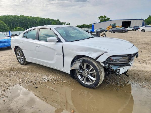 2020 DODGE CHARGER SXT