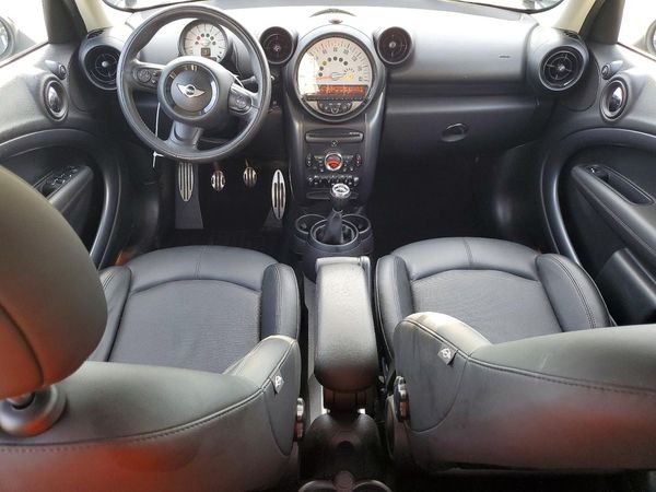 2014 MINI COOPER