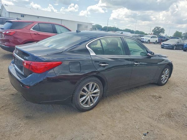2015 INFINITI Q50
