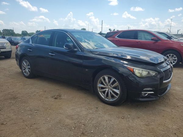 2015 INFINITI Q50