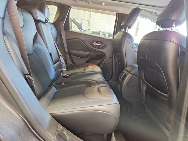 2021 JEEP CHEROKEE LATITUDE PLUS 4X4