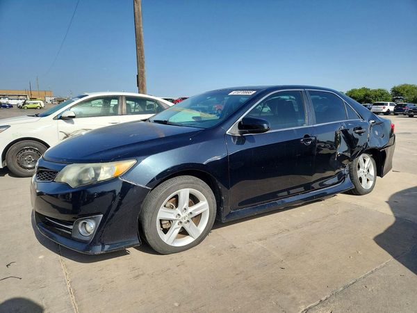 2012 TOYOTA CAMRY