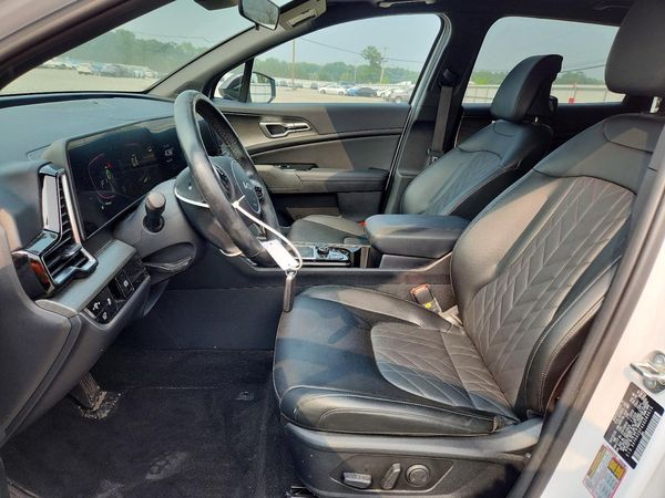 2025 KIA SPORTAGE X-LINE