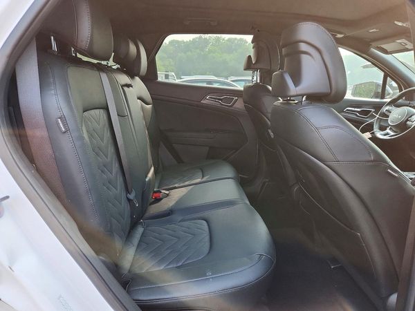 2025 KIA SPORTAGE X-LINE