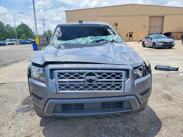 2022 NISSAN FRONTIER