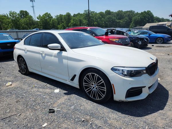 2019 BMW 530