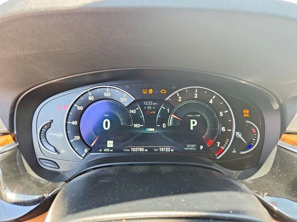 2019 BMW 530