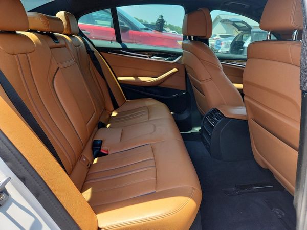 2019 BMW 530