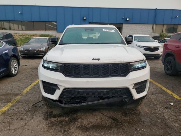 2024 JEEP GRAND CHEROKEE
