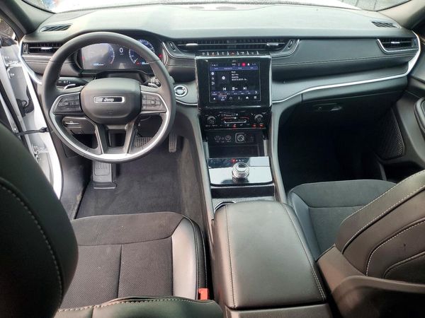 2024 JEEP GRAND CHEROKEE