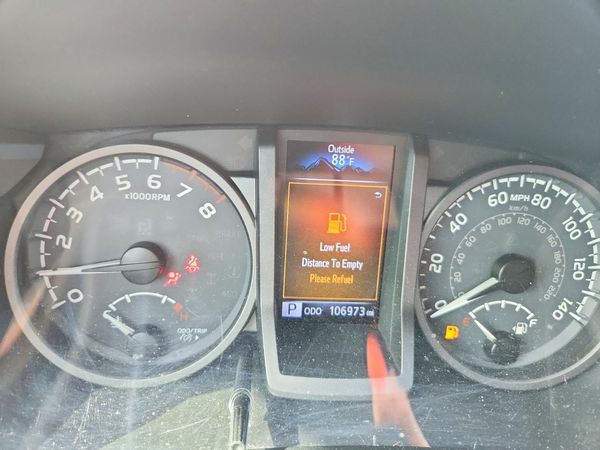 2017 TOYOTA TACOMA