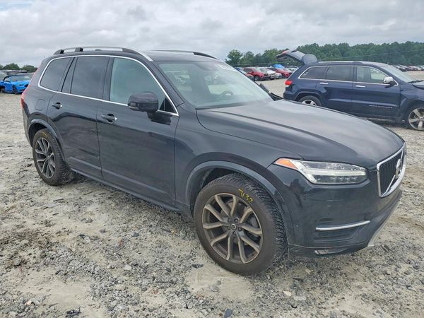2019 VOLVO XC90 Momentum