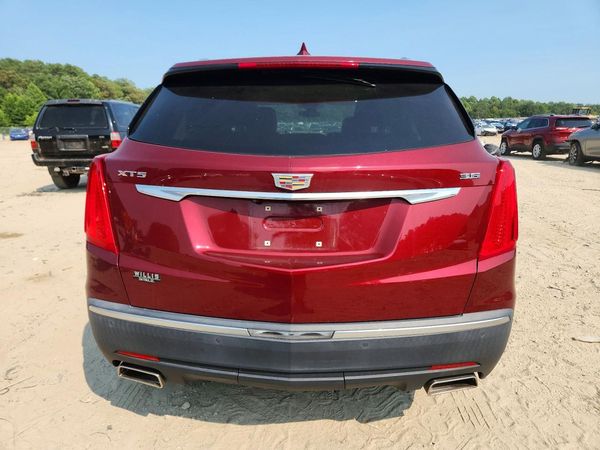 2017 CADILLAC XT5