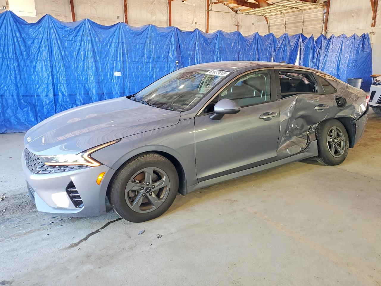 2022 KIA K5