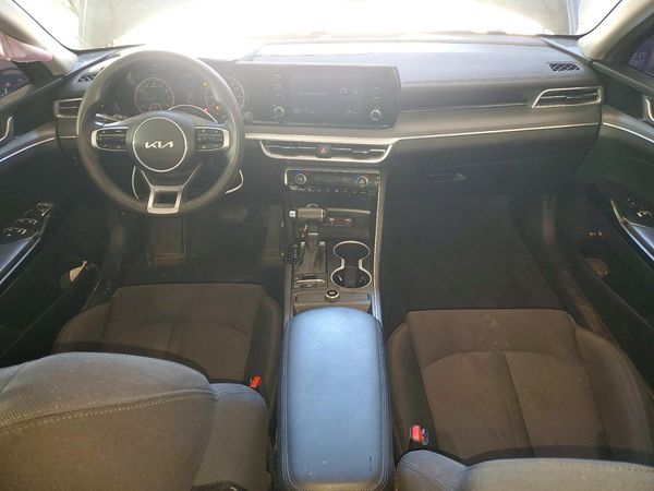2022 KIA K5
