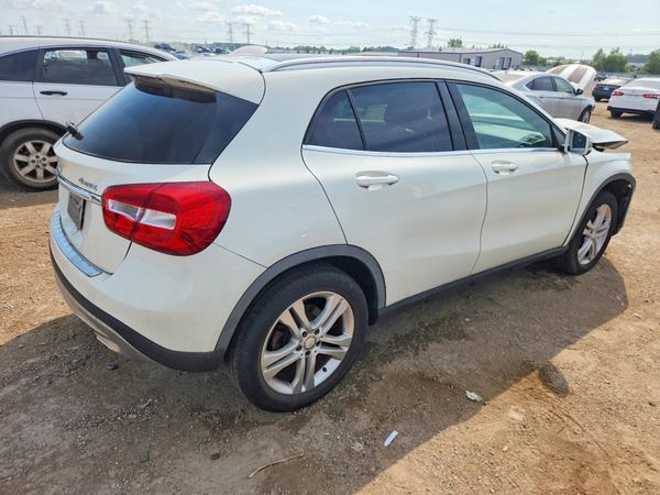 2017 MERCEDES-BENZ GLA GLA250-4M