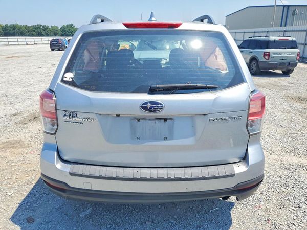 2018 SUBARU FORESTER