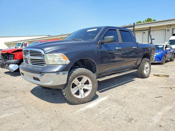 2014 RAM 1500 SLT