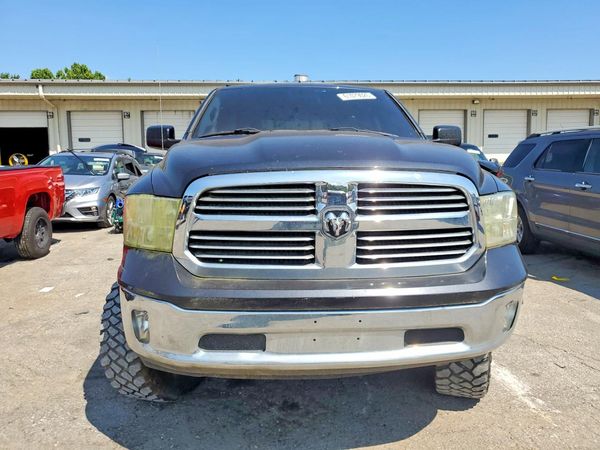 2014 RAM 1500 SLT