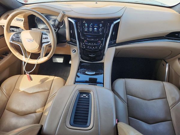 2018 CADILLAC ESCALADE