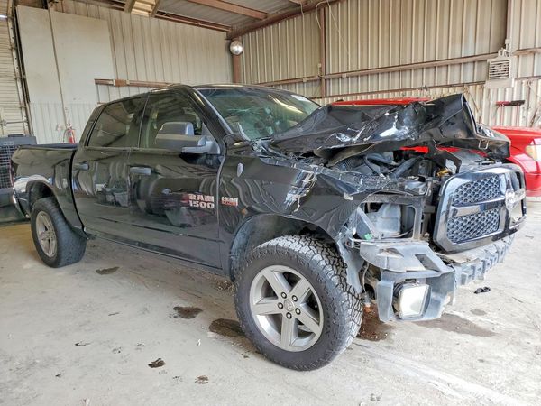 2013 RAM 1500 ST CREW CAB 4X4