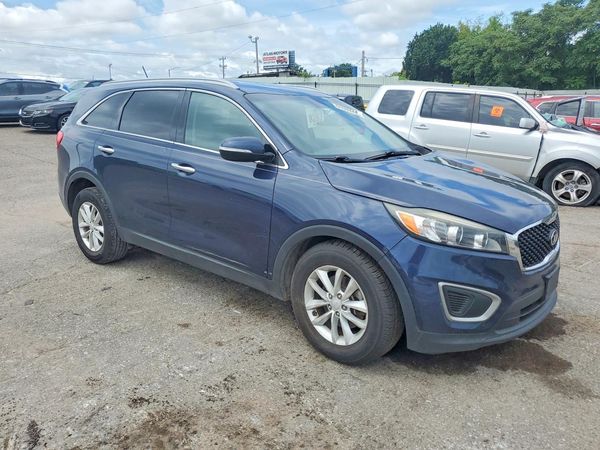 2017 KIA SORENTO L, LX