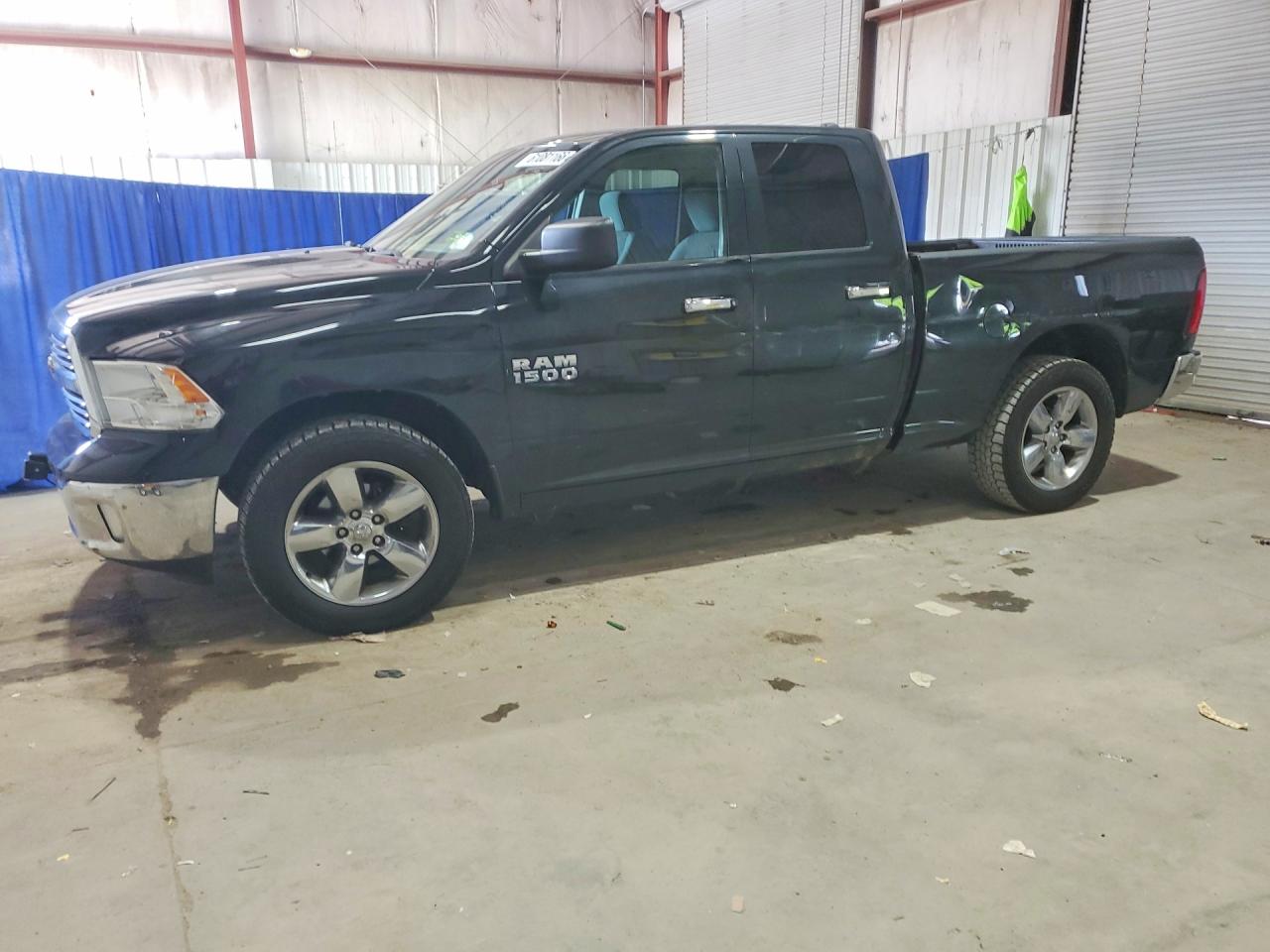 2016 RAM 1500 SLT — Front 3/4