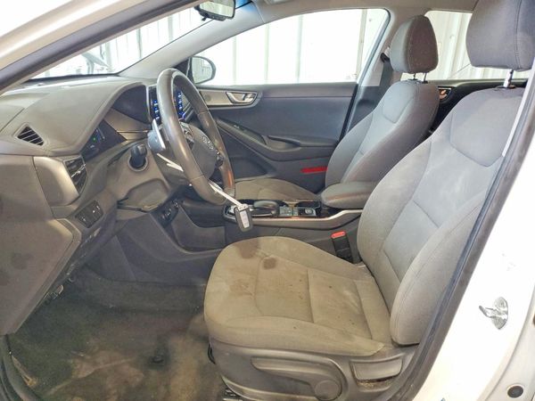 2021 HYUNDAI IONIQ SE