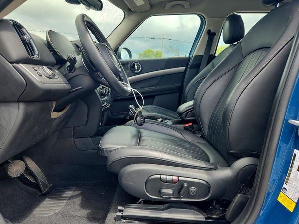 2021 MINI COOPER
