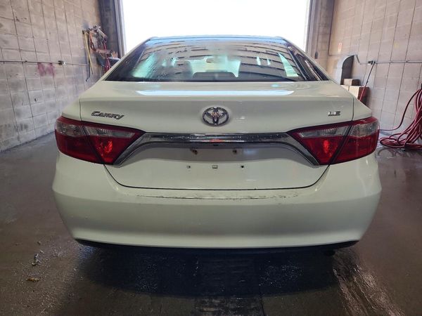 2016 TOYOTA CAMRY