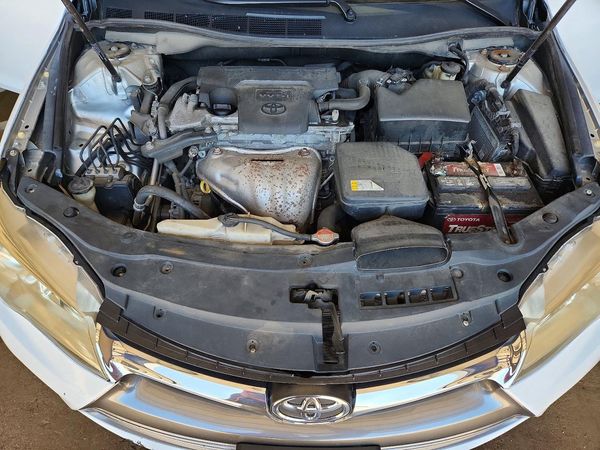 2016 TOYOTA CAMRY