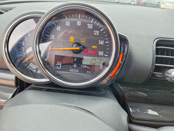 2018 MINI COOPER