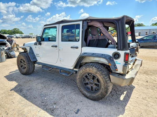2016 JEEP WRANGLER UNLIMITED SPORT 4X4