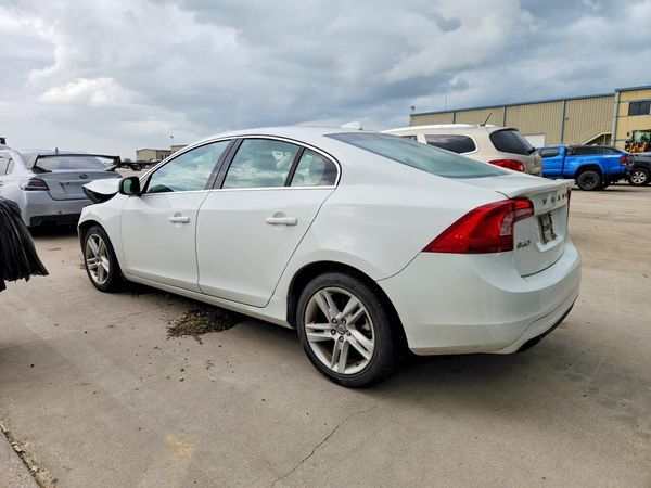 2014 VOLVO S60