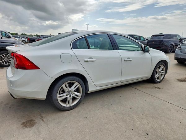 2014 VOLVO S60