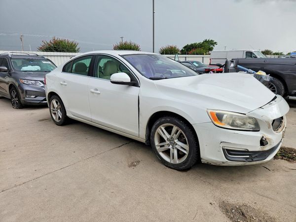 2014 VOLVO S60