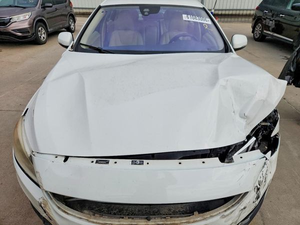 2014 VOLVO S60