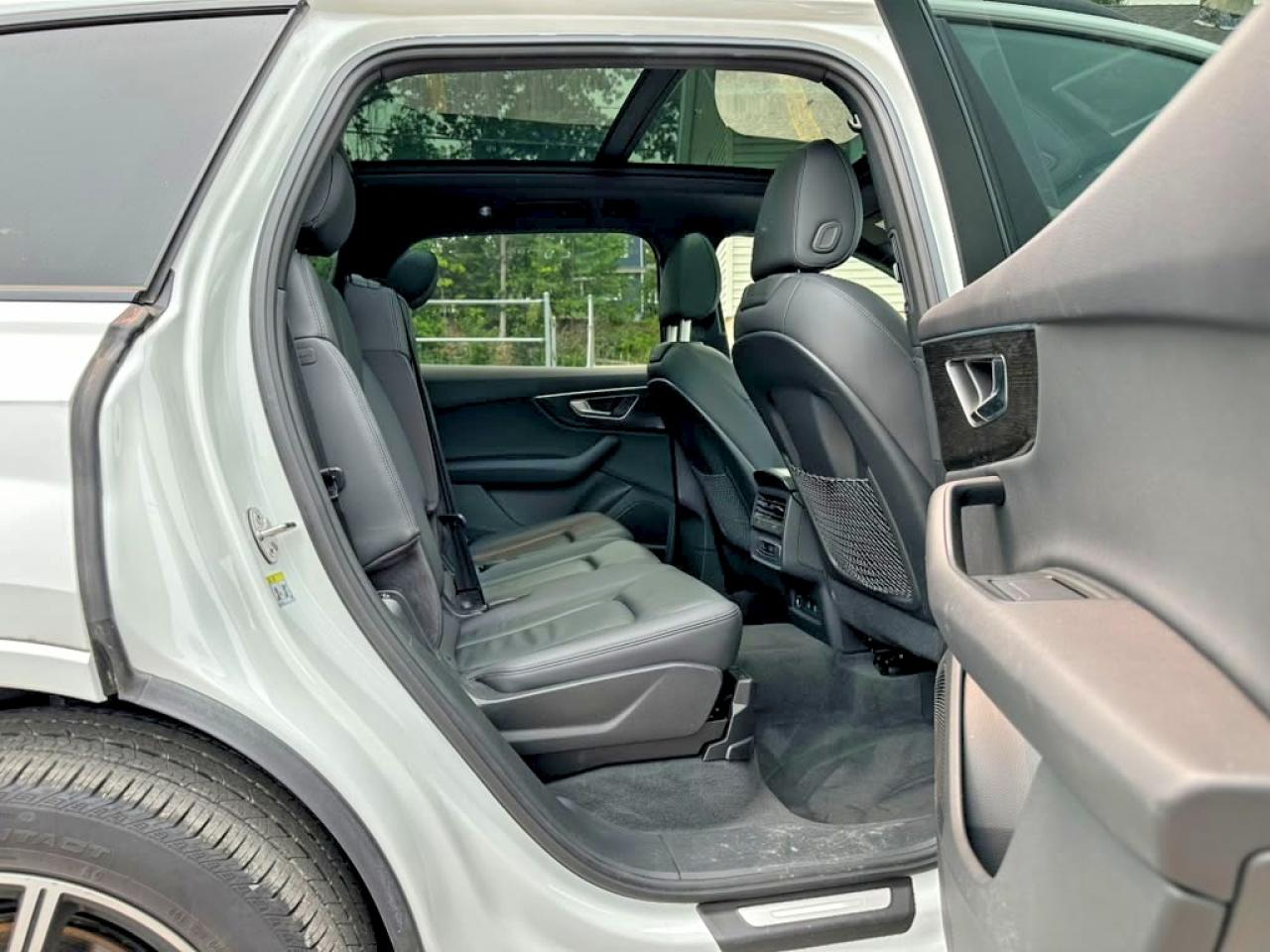 2022 AUDI Q7 quattro Premium Plus