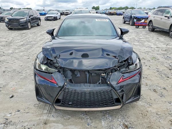 2018 LEXUS IS 300