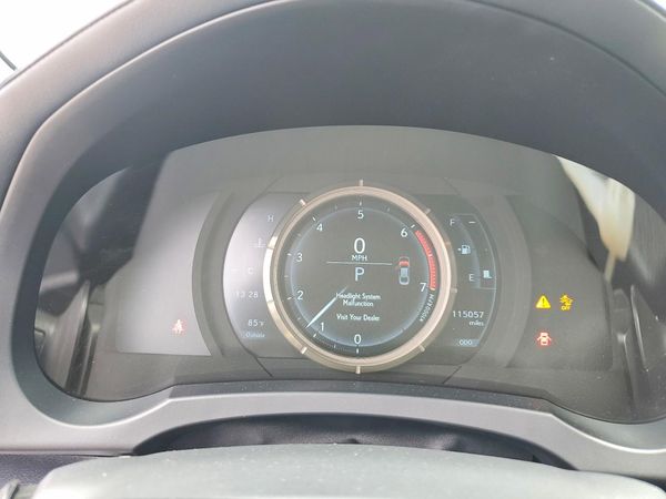 2018 LEXUS IS 300