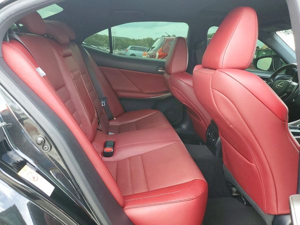 2018 LEXUS IS 300