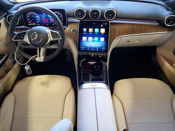 2026 MERCEDES-BENZ C