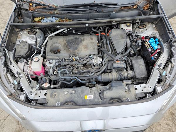 2024 TOYOTA RAV4 XLE — Engine bay