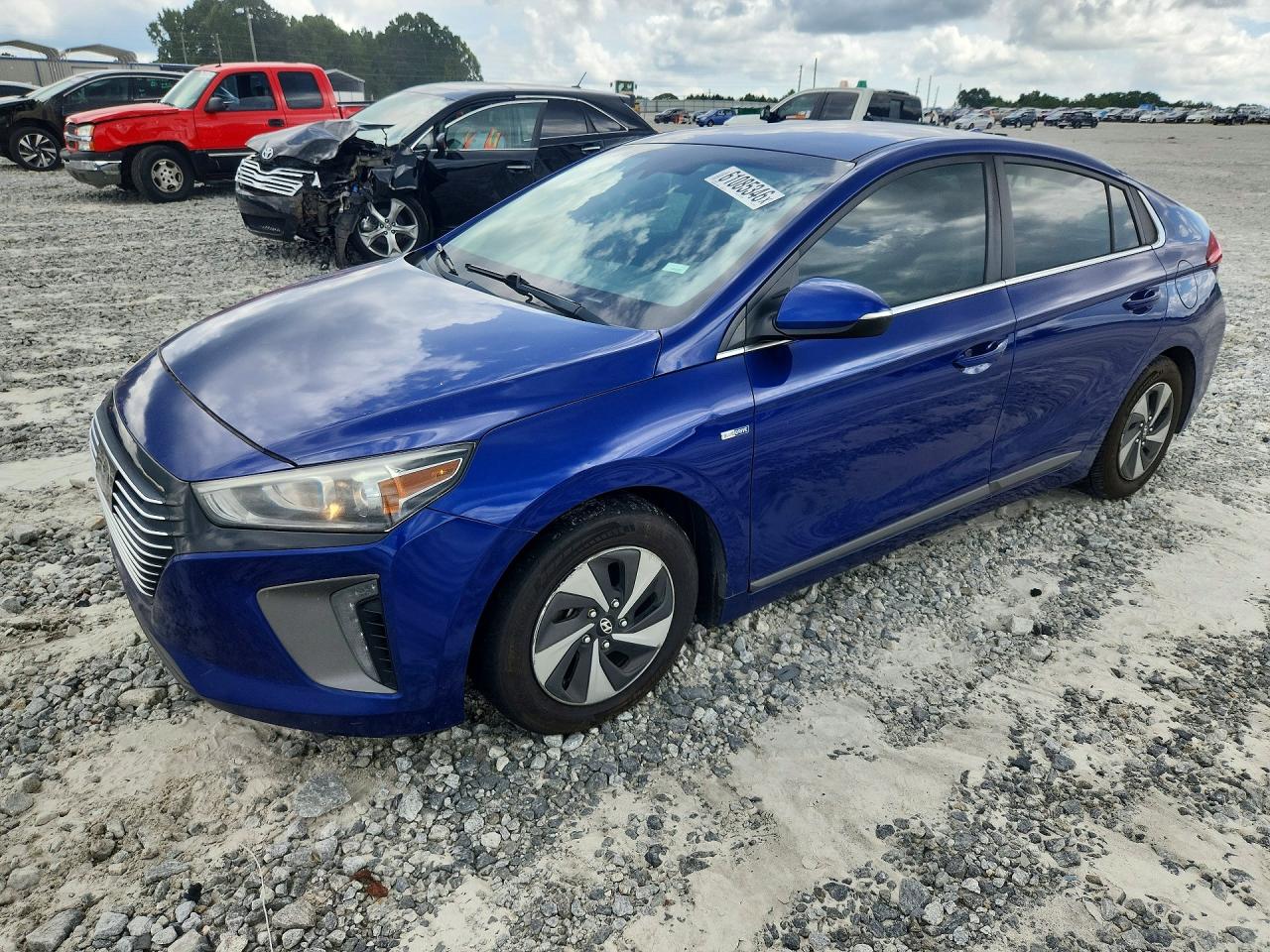 2019 HYUNDAI IONIQ SEL (HEV)