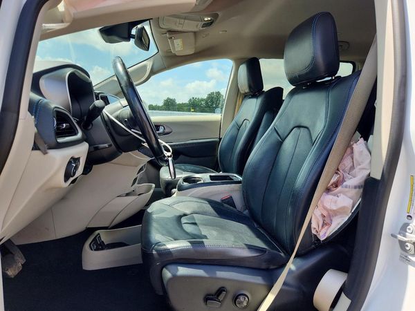 2021 CHRYSLER PACIFICA